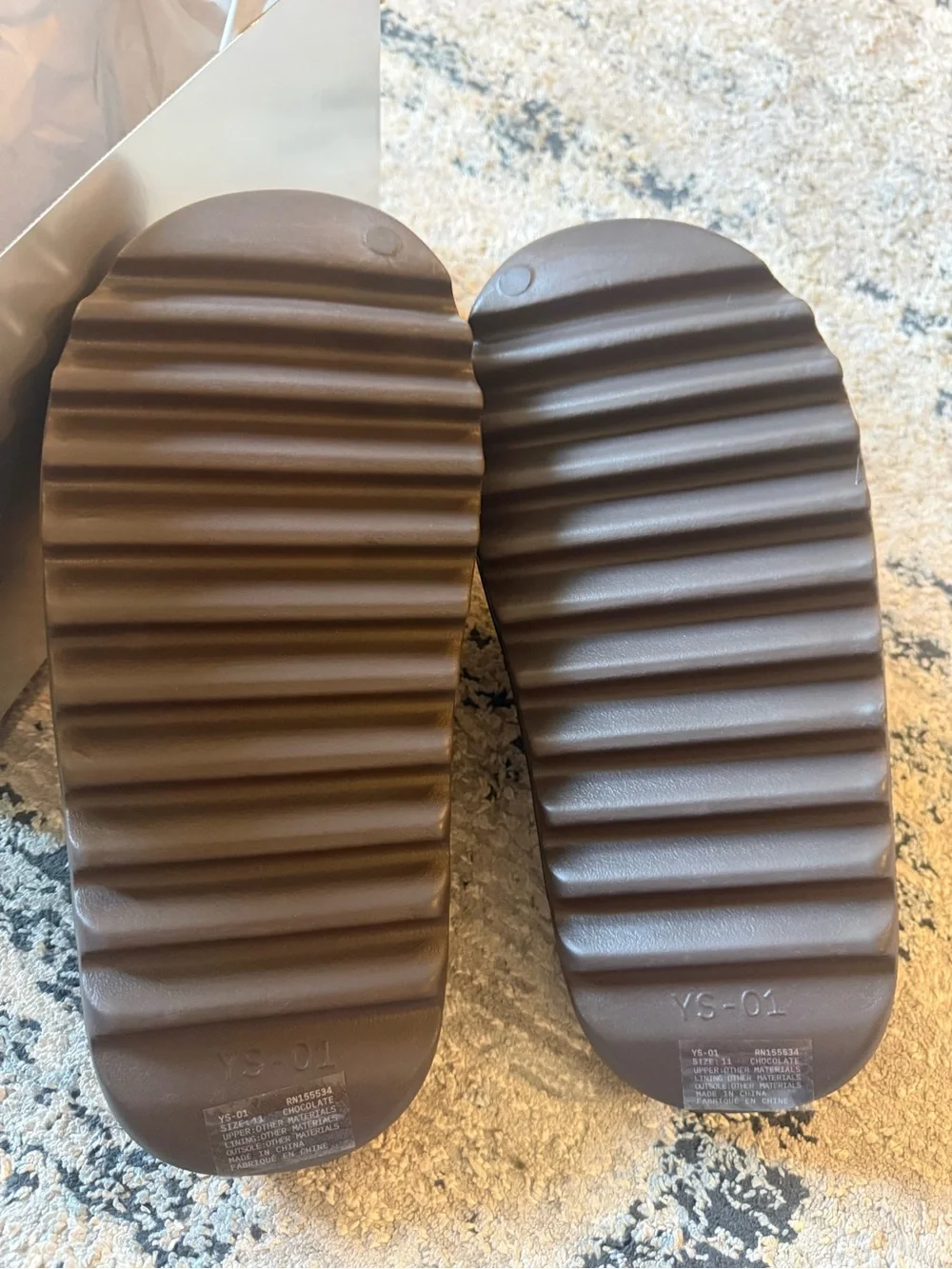 Yeezy Slide (YS-01) chocolate size 11